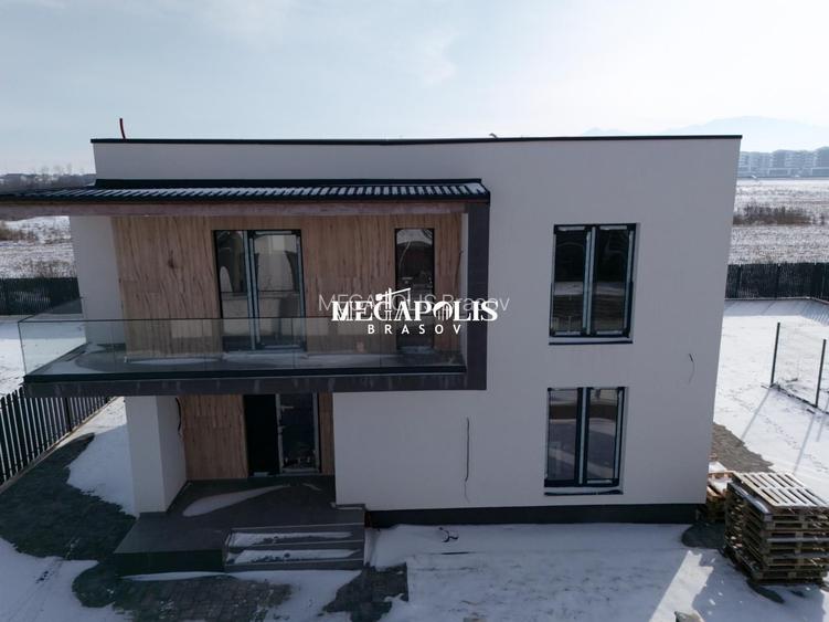 Casa Stil Mediteranean/ Intrare in Sanpetru - 8