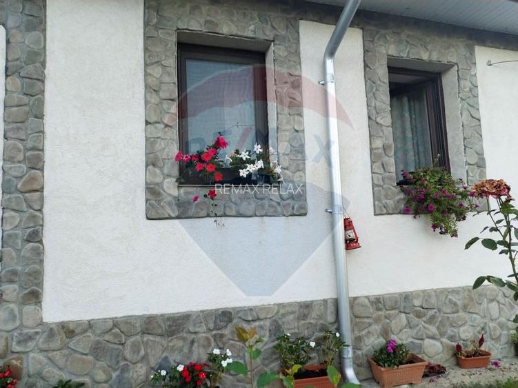 Casă individuală cu teren de 3.414 mp, Comuna Comarna - 4