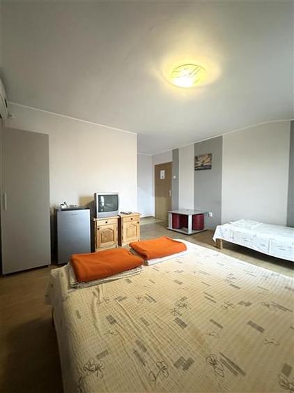 Pensiune 15 camere in a Doua Linie la Mare, zona Pescaria lui Matei