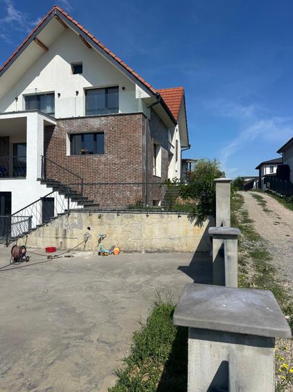 Casă individuală premium | 240 mp utili | Teren 500 mp | Piscină | Saună | D+P+M