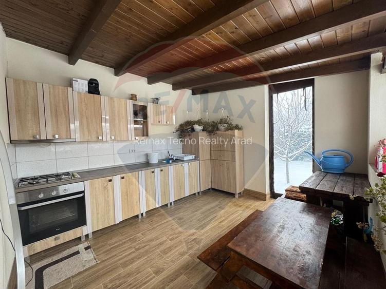 Casă / Vilă cu 4 camere de vânzare în zona Bujac-Arad - 22