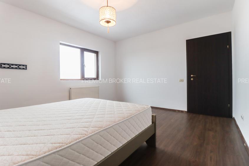 Apartamentul Tragis – spațios și bine compartimentat – - 23