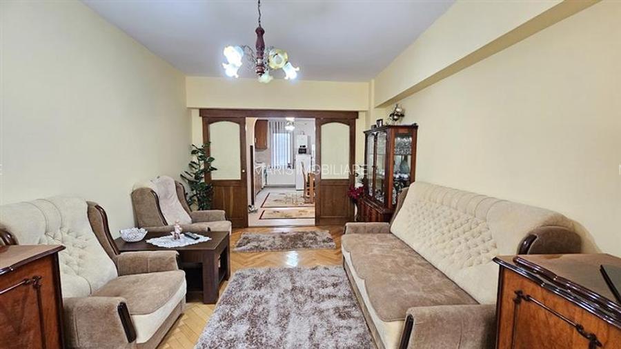 Inchiriere apartament 3 camere Tudor - Shopping City - 2
