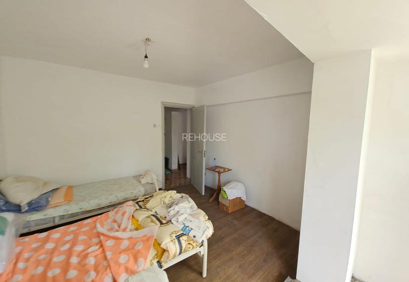 Lacul Tei stradal, vis-a-vis Parcul Circului, 2 balcoane, 75mp, - 12