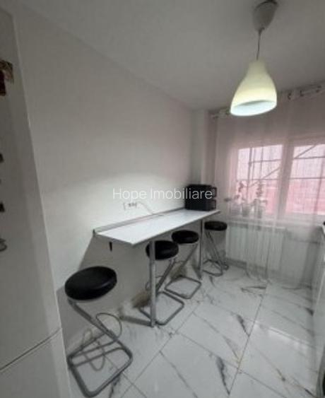 Tineretului-strada Baladei-3 camere - 3