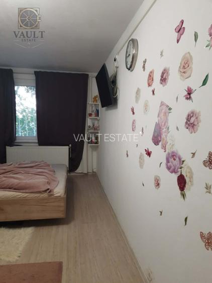 Apartament 4 camere - CENTRALA PROPRIE - APARATORII PATRIEI - 3