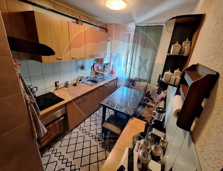 Apartament cu 3 camere Hunedoara, jud. Hunedoara - 6