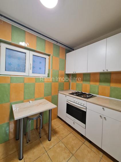 Vanzare apartament 2 camere, in Galati, Aurel Vlaicu, etaj 3, mobilat - 11