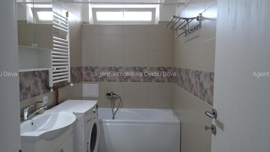 Inchiriez apartament 2 camere in Deva, ultracentral, Bld. 1 Decembrie, et 2 - 5