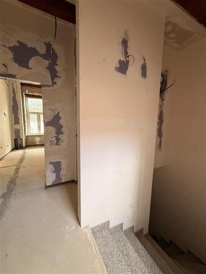 Boutique Hotel ultracentral, renovat interior, 6 apartamente pentru regim hoteli