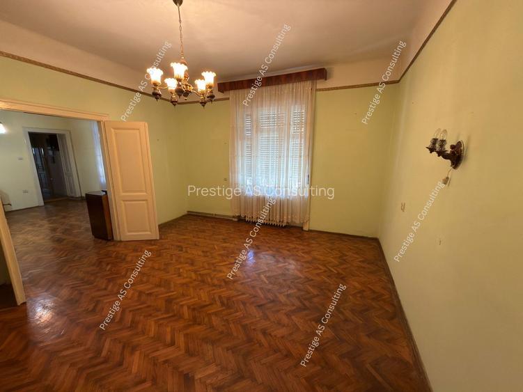 Casa individuala 2 apartamente | 310 mp utili |  clinica / birouri Elisabetin - 9