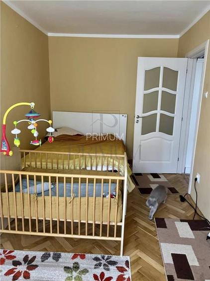 DAMBOVITA - 3 CAM - DECOMANDAT - 2 BAI - 2 BALCOANE - CENTRALA -ETJ.3 - 7