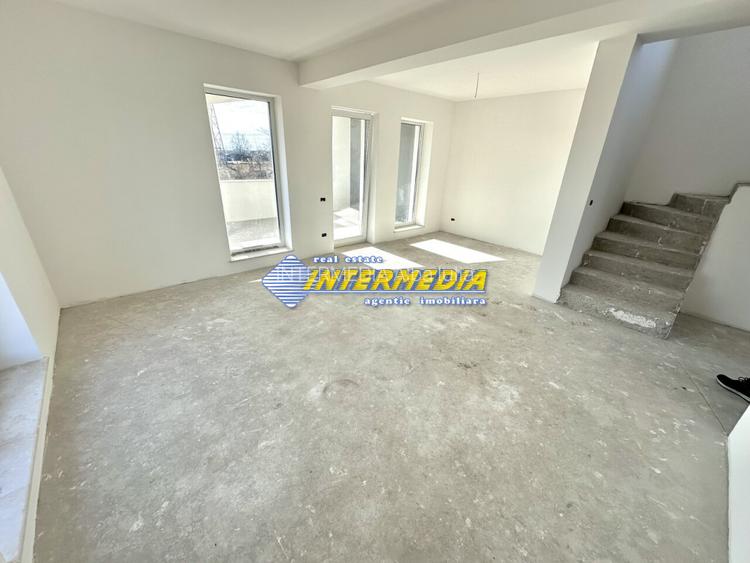 Casa noua in Cetate 4 camere teren 340 mp finisata 90 % - 13