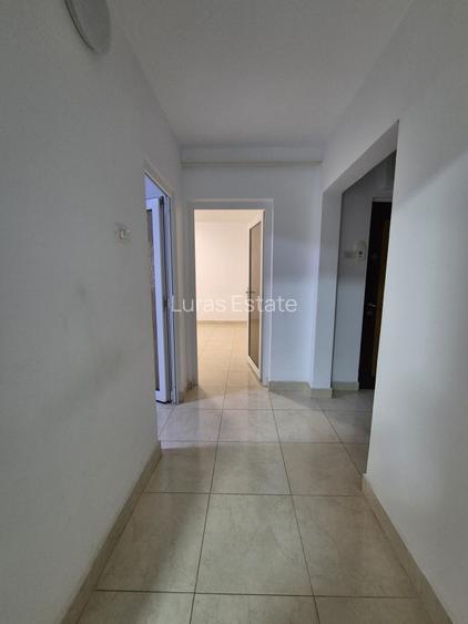 Spațiu comercial de închiriat – 2 camere, zona Inel 2 – Dezrobirii - 6