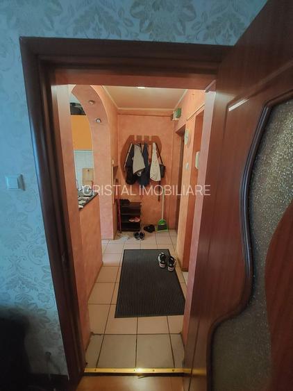 Vanzare apartament 2 camere in Titan, mobilat, utilat- 4min metrou C.Georgian - 8