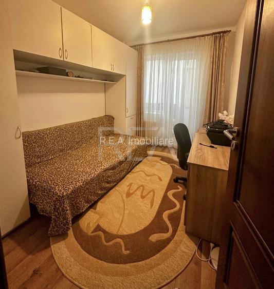 3 camere, 2/4, bloc 1980, 3 balcoane-Gorjului - 4