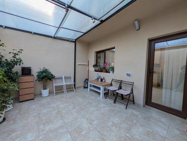 Casă de vânzare P+1, 3 camere decomandate , mobilata  Ovidiu, Constanta, - 2