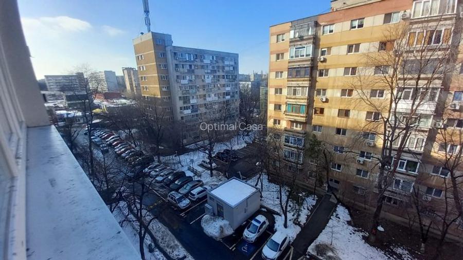 Iuliu Maniu(Lujerului),3 camere,etaj 6/10,liber - 5