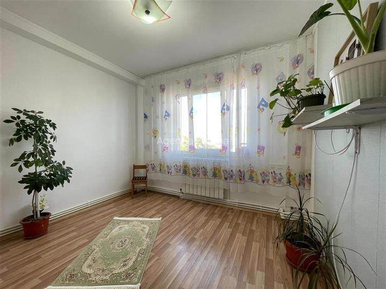 Apartament cu 2 camere de vanzare zona 23 August Tulcea - 4