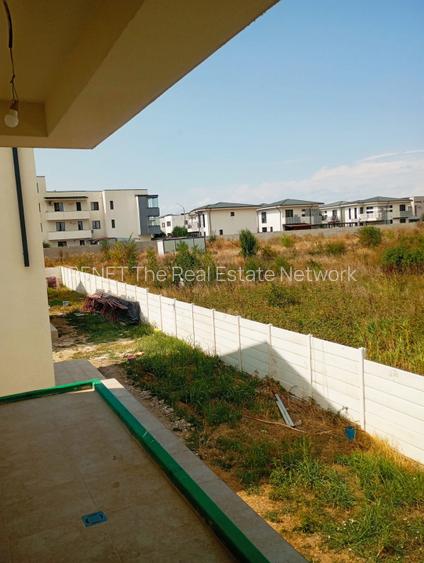 Vila Tunari str. Paris, 5 camere, curte 300  mp, 400 mp construiti - 17