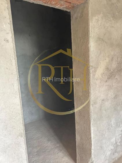 Casa plus teren de vânzare în Balinț,comision ,,0'' - 8