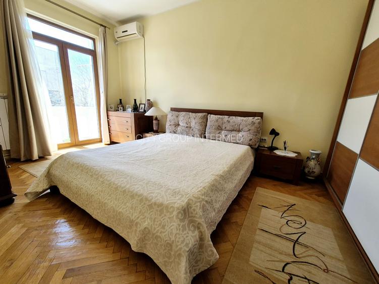 Piata Ovidiu-Comandamentul Marinei-apartament cu farmec aparte si vedere la mare - 8