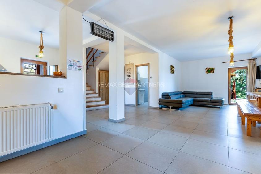 Pensiune/Cabana de vanzare Marisel | 3.012 mp | Business turistic