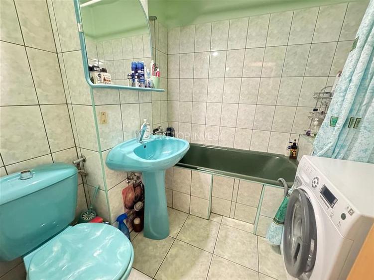 Apartament decomandat 3 camere cu 2 balcoane zona Valea Aurie - 22