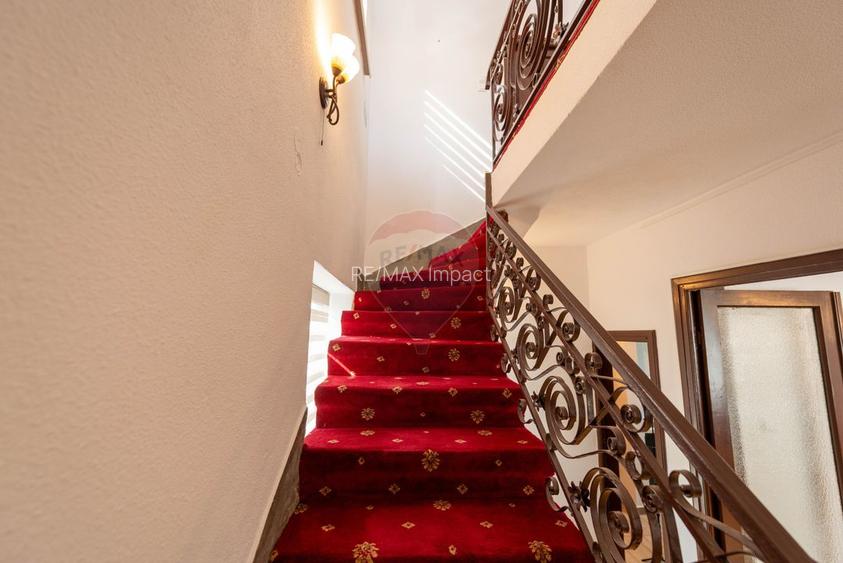 Casa / Vila cu 3 camere de inchiriat strada Pargarilor Stefan cel Mare - 11