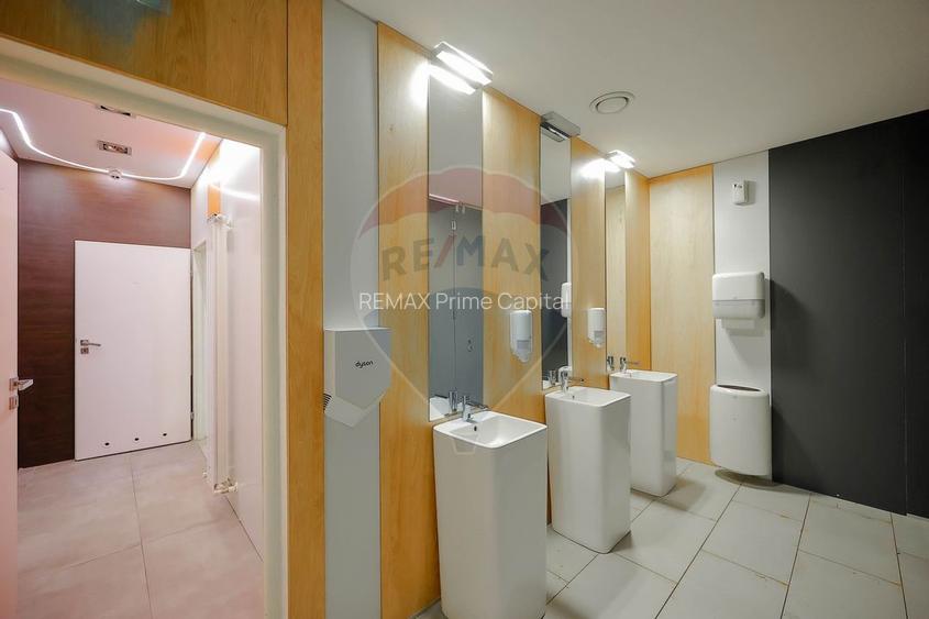 De vanzare -- Spatiu comercial parter 409 mp, Vasile Alecsandri - 20