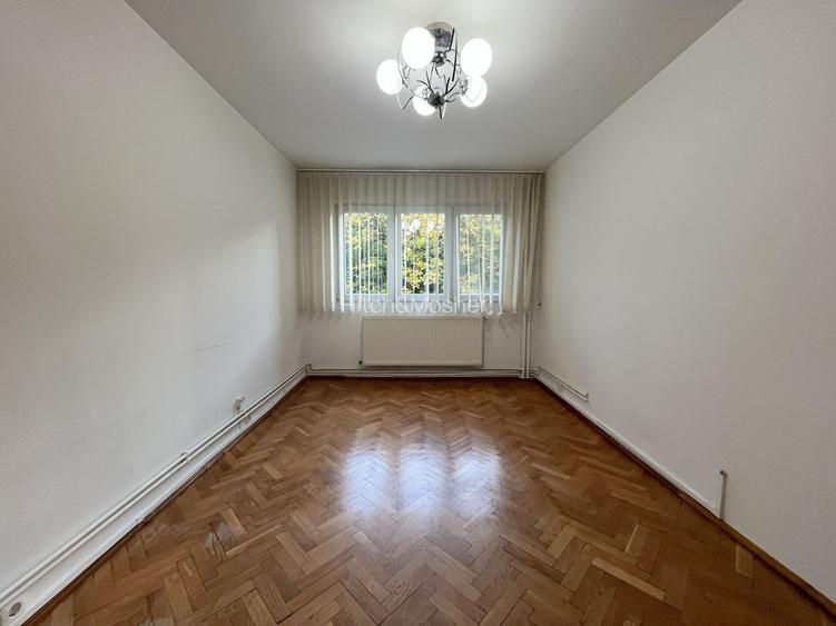 De închiriat apartament modern – Zona Medicină - 11