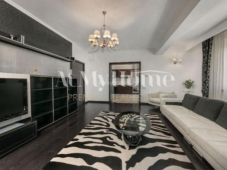 Apartament spatios si luminos cu 3 camere, mobilat LUX, parcare, terasa - 9