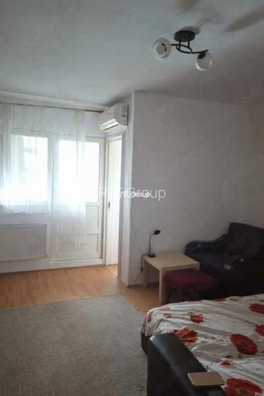 Garso (an 1984 - verificabil, 30 mp) Dristor - 6 min. metrou Dristor - 2