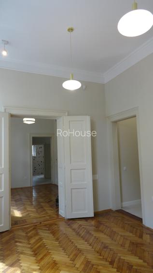 Apartament in casa recent renovat , parcare in curte, zona centrala - 14