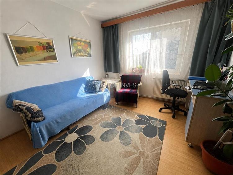 Apartament 2 camere etaj intermediar zona Vasile Aaron - 3