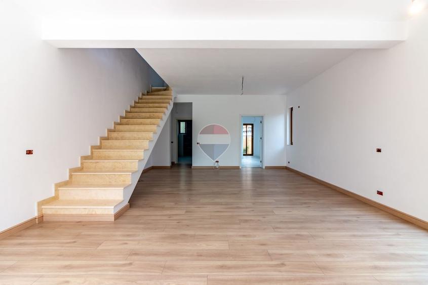 Casă / Vilă tip duplex 4 camere de vânzare Chitila | Centru