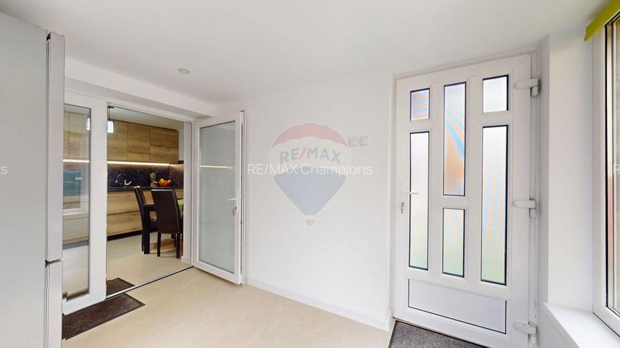 Casă / Vilă cu 9 camere de vânzare în zona Valea Cerbului - 10