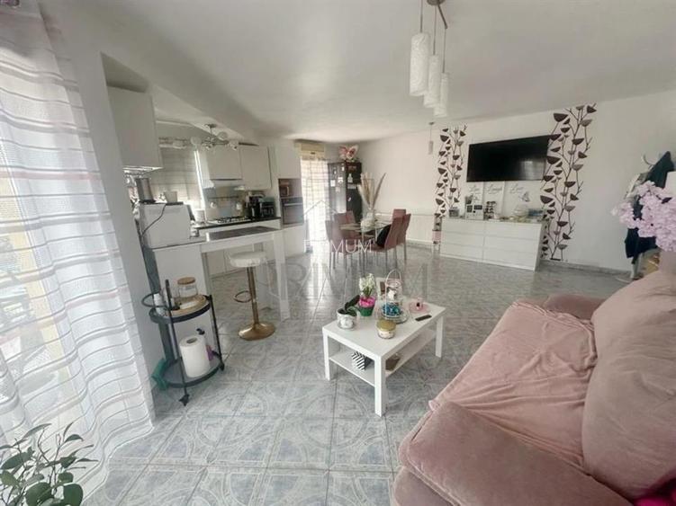 GHIRODA - ETAJ 1 - 3 CAM - 2 BAI - 1 LOC DE PARCARE - CENTRALA PROPRIE/AC - 3 BA - 2