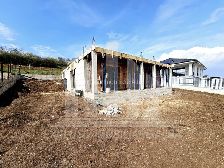 Casa individuala | La rosu | 220 mp | 600 mp teren | Cetate - 6