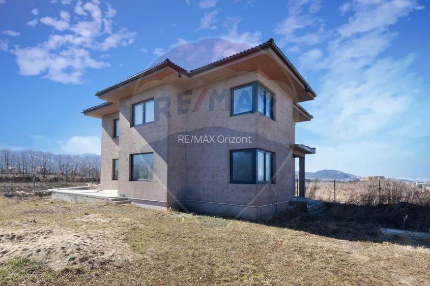 Casă nouă premium în Săcele | Construcție de calitate - 3