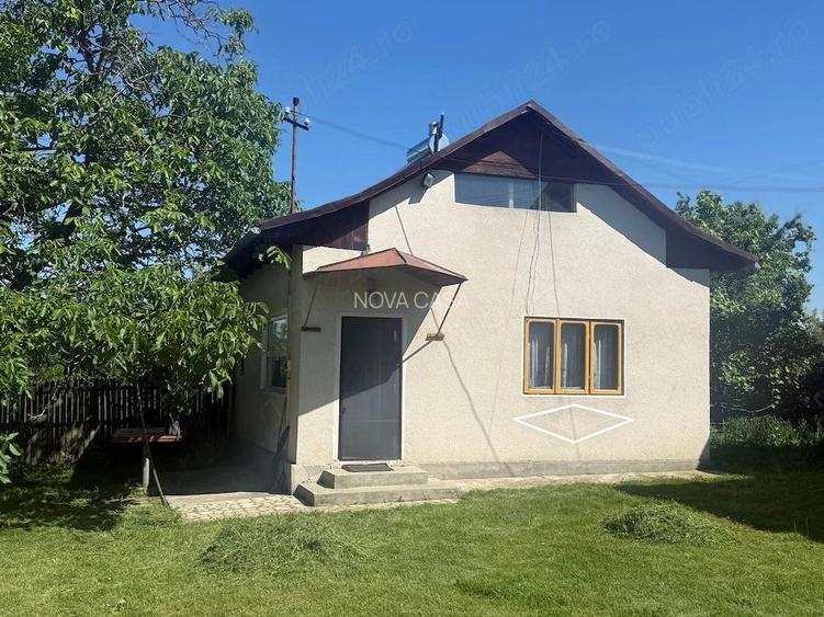 Conac cu Arhitectură Tradițională și 2,1 Hectare de Teren - 2