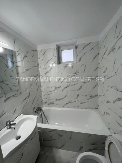 Piata Victoriei , Gara de Nord , Bulevardul Gheorghe Duca - 16