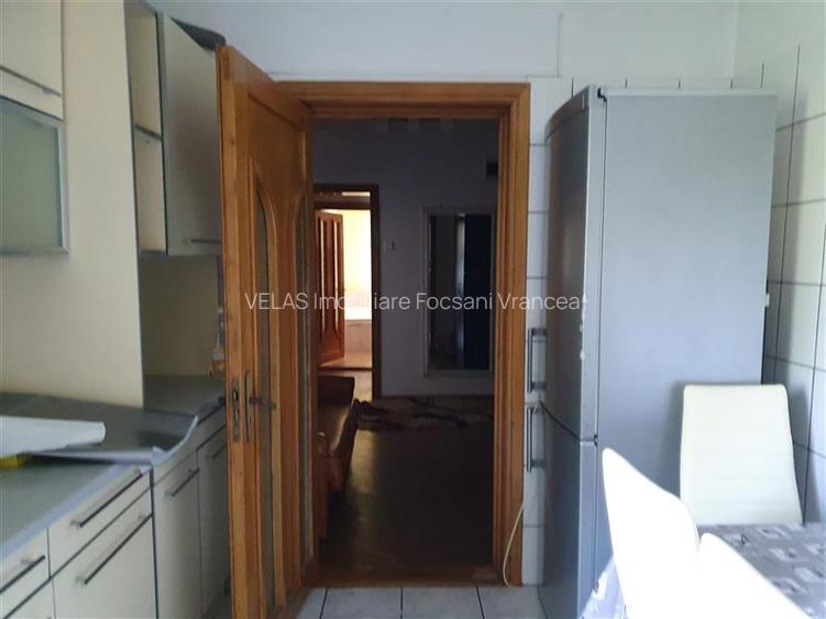 Apartament 3 camere, et 3, mobilat, zona Doi Stejari - 13