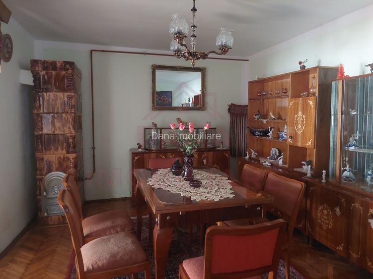 CASĂ 5 CAMERE\ OȚELU-ROȘU\ZONA CIREȘA \ COMISION 0% - 4