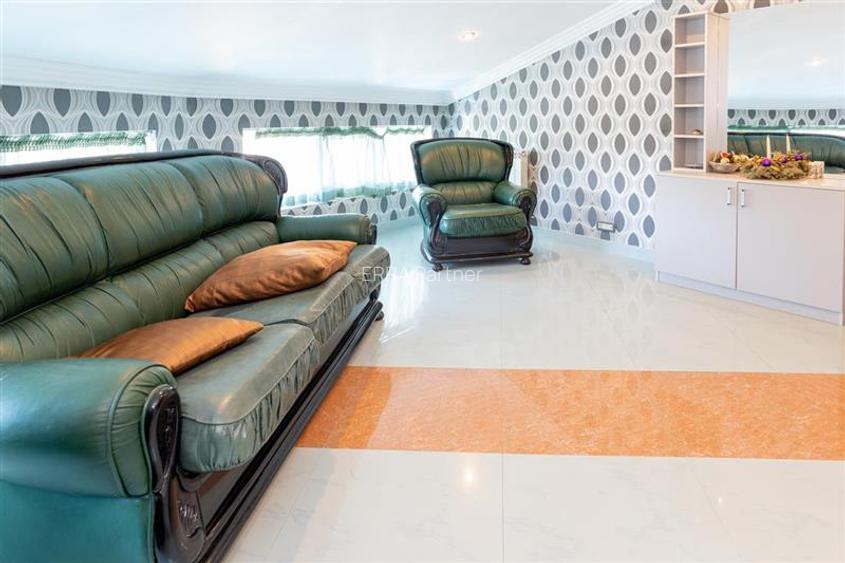 Vila cu piscina.Iancu Nicolae. Exclusivitate. - 22