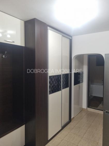 E3, etaj 2, decomandat, renovat, centrala termica - 17