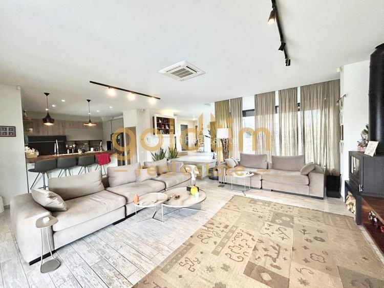 VILA SUPERBA/MOBILATA/UTILATA/PISCINA/CURTE 3000 MP/IESIRE LA LAC - 22