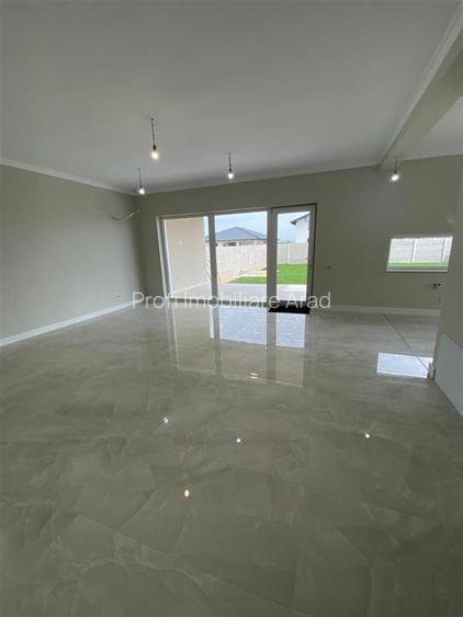 Casa noua 2026 Parter-7Km de Arad-Zimand Cuz - 11