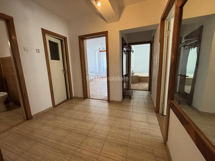 Apartament 3 camere zona Livada Postei - 3