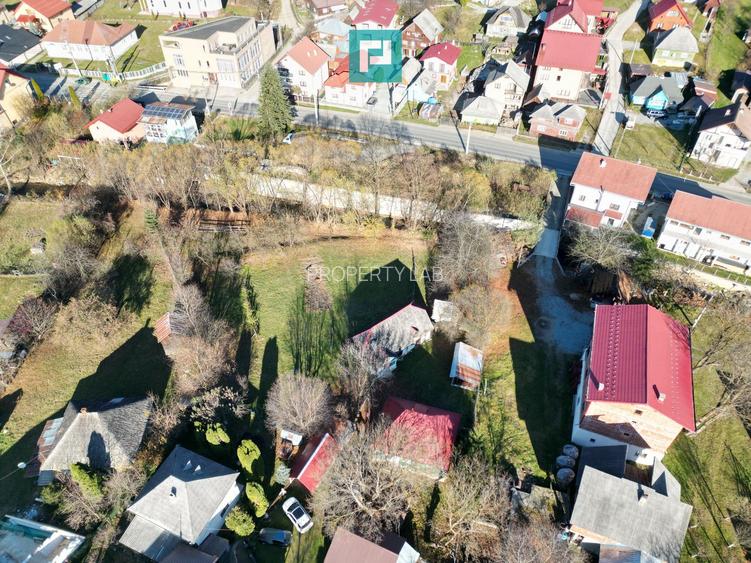 Casă de lemn, cu teren în Borșa - 17